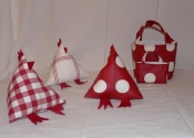 poules et sacs rouges